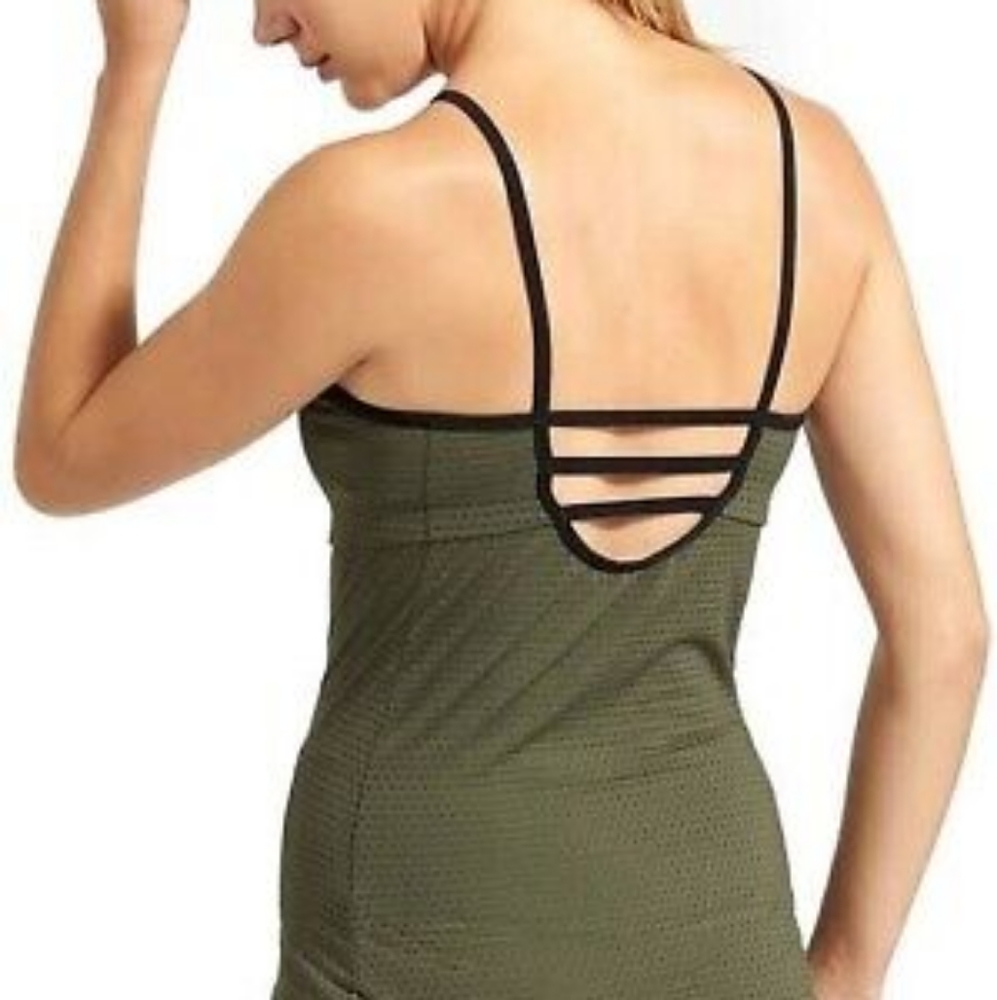 Athleta workout tank w bra